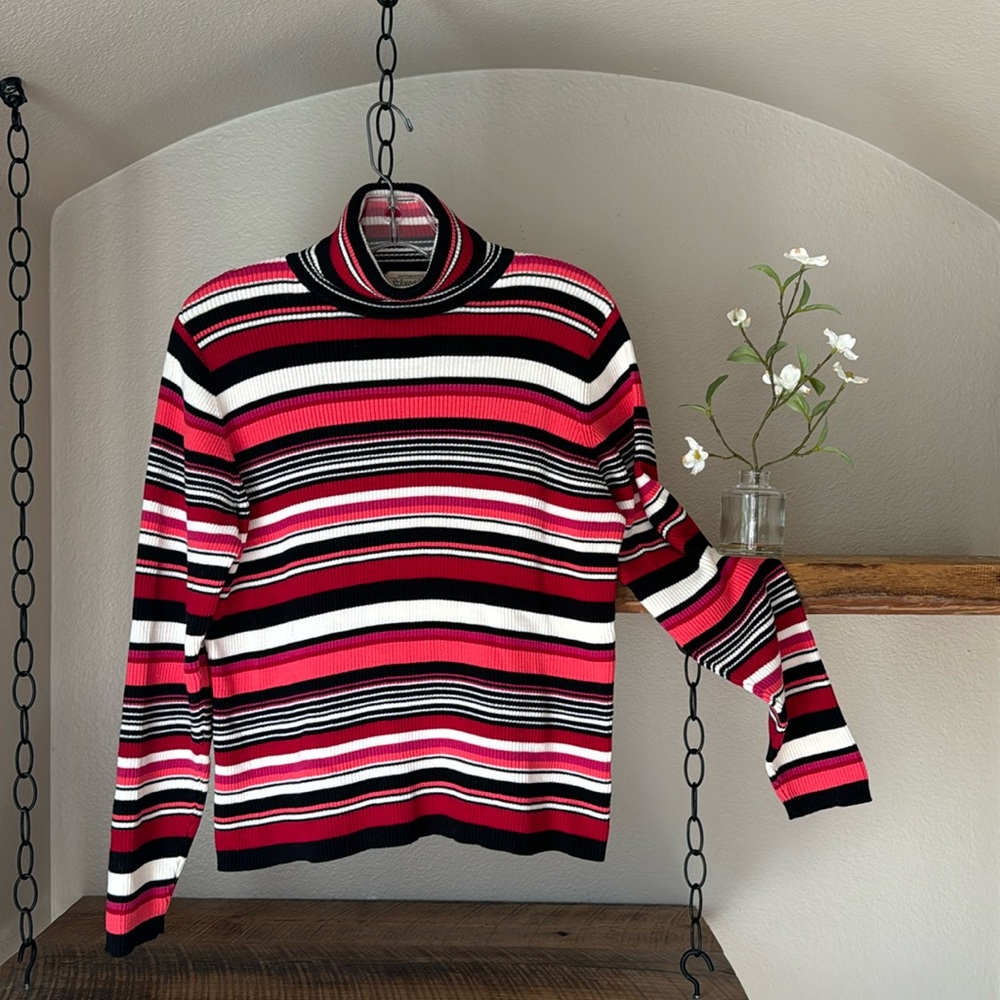 St. John’s Bay women’s ribbed turtleneck sweater, red, pink, black & white, XL